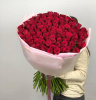 Монобукет из 101 красной розы в матовой пленке