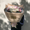 Нежный букет пионов